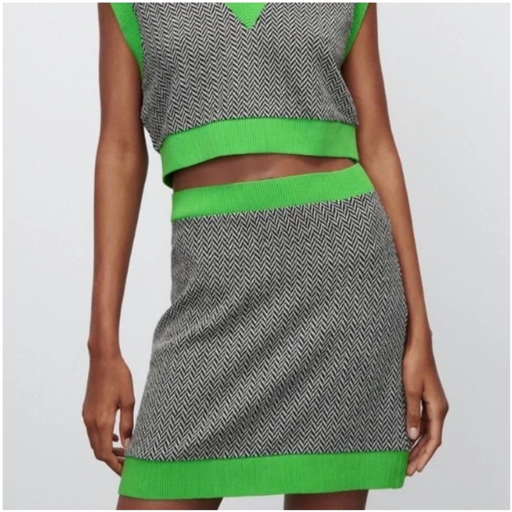 Zara NWT Jacquard Knit Skirt SZ M